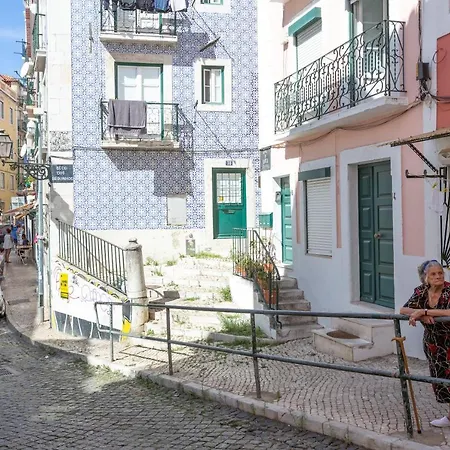Typical Alfama Apartment, By Timecooler Lägenhet Lisboa