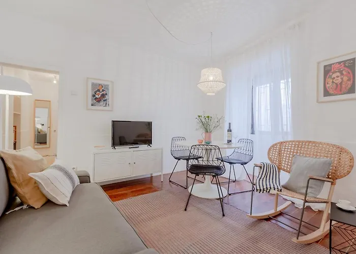 شقة Typical Alfama Apartment, By Timecooler Lisboa