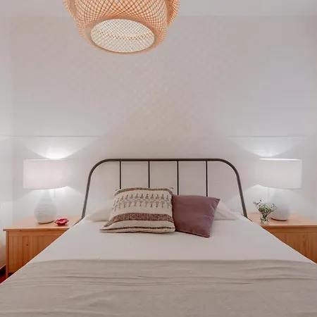 Typical Alfama Apartment, By Timecooler Apartamento