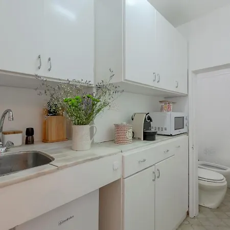 Typical Alfama Apartment, By Timecooler アパート *